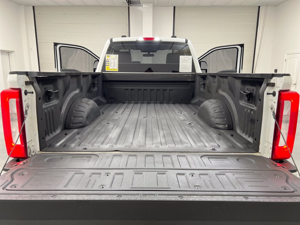 Used 2023 Ford F250 XL w/ XL Chrome Package AWD/4WD image 29