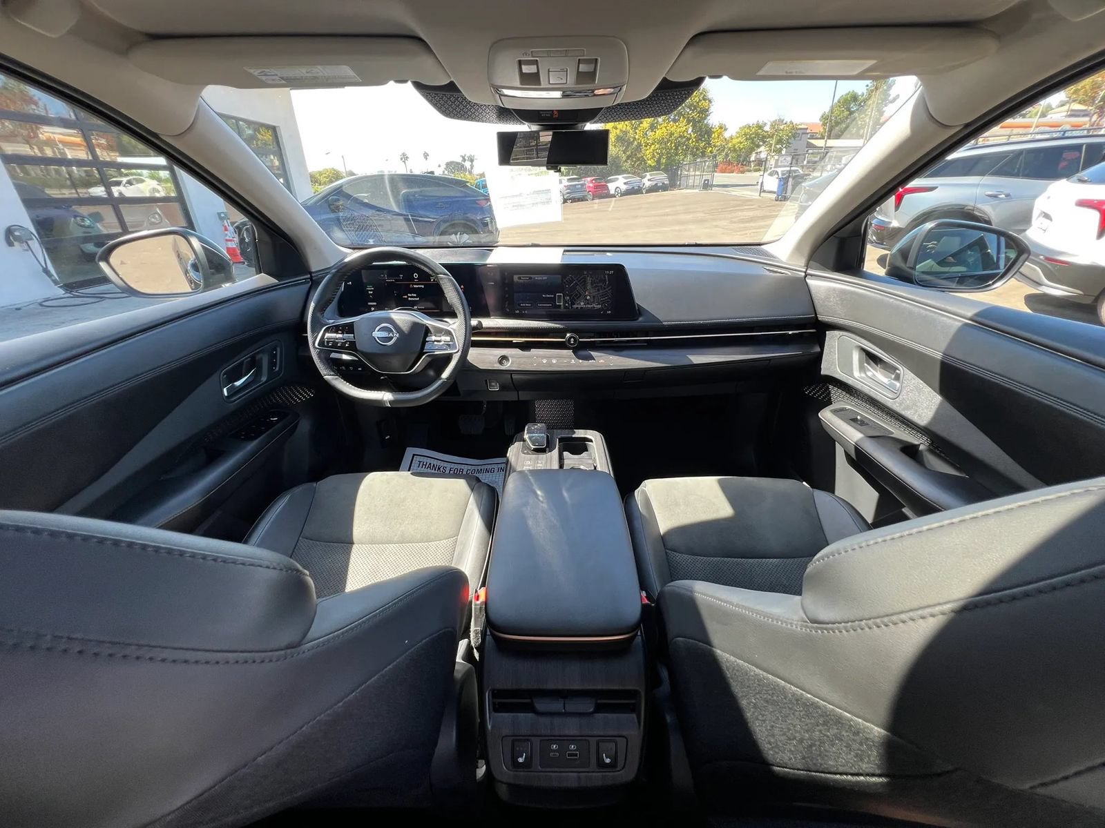 Used 2023 Nissan Ariya FWD image 38