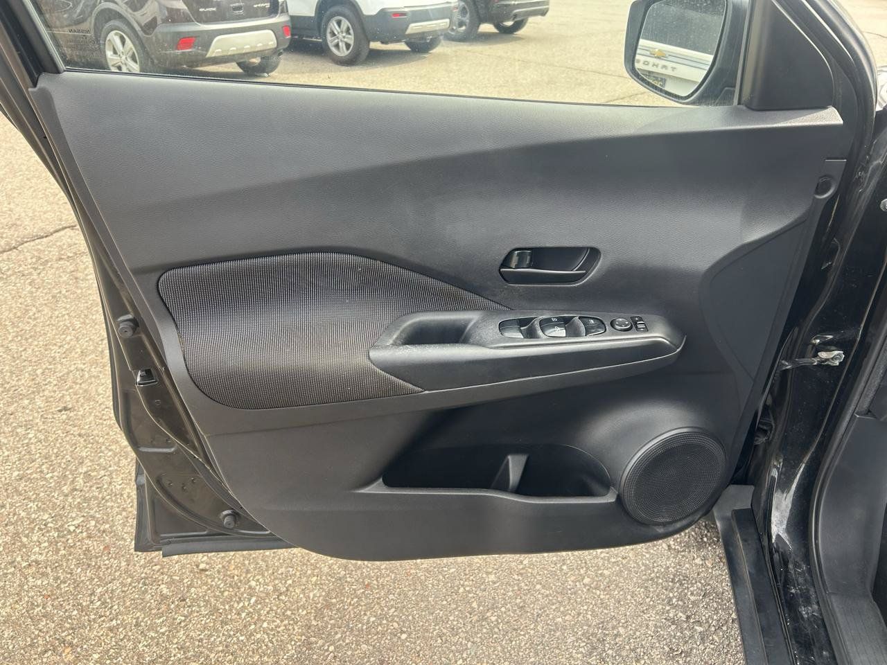 Used 2019 Nissan Kicks S FWD image 14