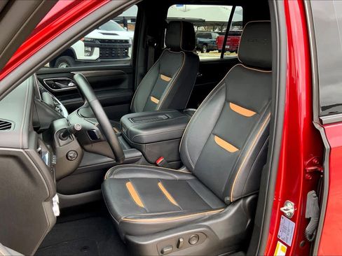 Used 2023 GMC Yukon AT4 image 8