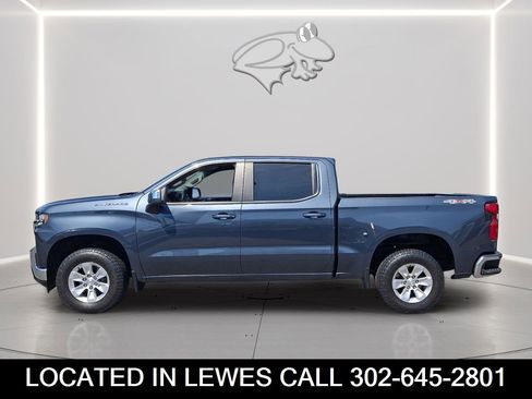 Used 2021 Chevrolet Silverado 1500 LT image 2