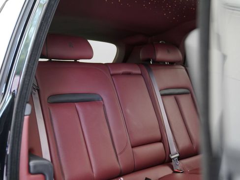 Certified 2020 Rolls-Royce Cullinan AWD/4WD image 33