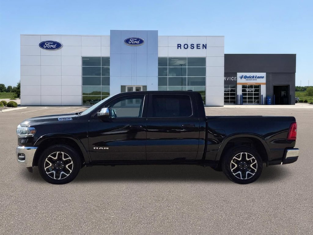 Used 2025 RAM 1500 Laramie AWD/4WD image 6