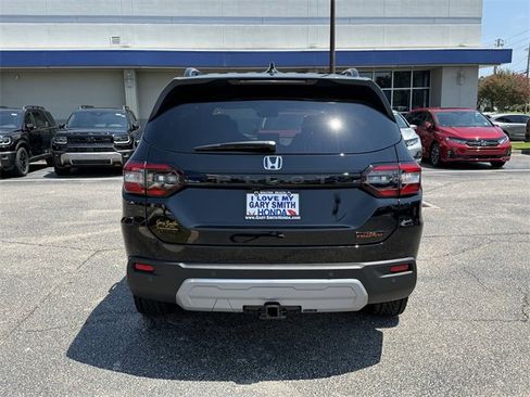 New 2025 Honda Pilot TrailSport image 6