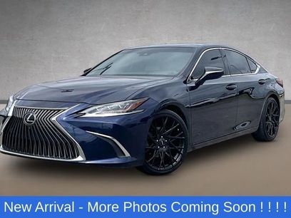 Used 2019 Lexus ES 350 Ultra Luxury w/ Accessory Package