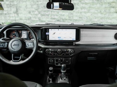 Used 2024 Jeep Wrangler Sport S image 24