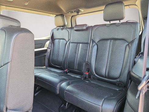 Used 2024 Jeep Wagoneer Series II w/ Flexible Seating Group AWD/4WD image 14