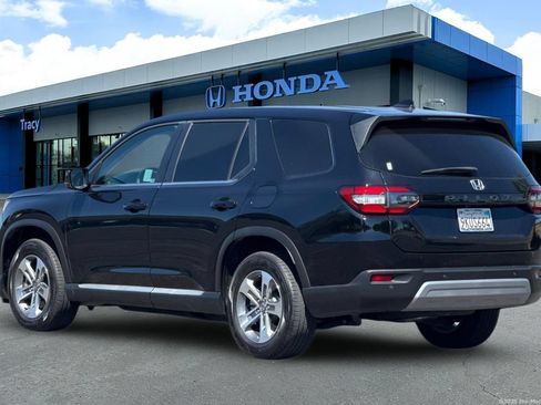 Certified 2024 Honda Pilot EX-L image 10