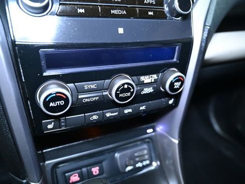 Used 2021 Subaru Ascent Limited w/ Technology Package image 33