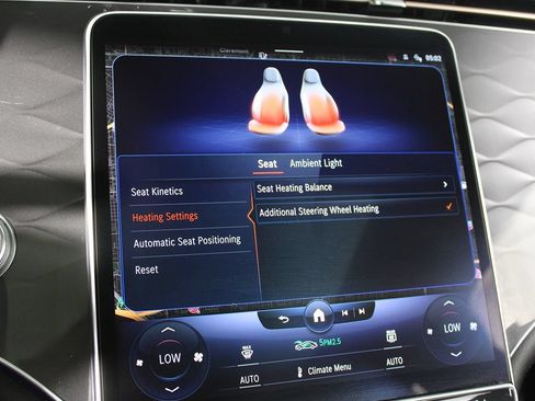 Used 2023 Mercedes-Benz EQS 450+ SUV image 29