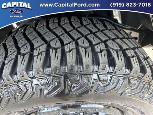 Certified 2024 Ford Bronco Black Diamond w/ Sasquatch Package image 14