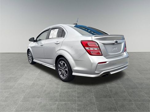 Used 2020 Chevrolet Sonic LT w/ Convenience Package image 3