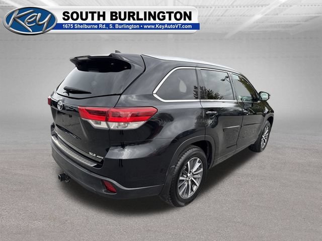 Used 2018 Toyota Highlander XLE w/ Protection Package #3 AWD/4WD image 6