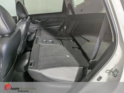 Used 2017 Nissan Rogue SL w/ SL Premium Package AWD/4WD image 32