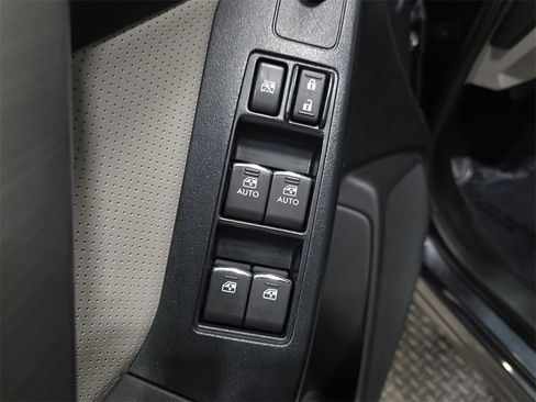 Used 2017 Subaru Forester 2.5i Limited image 27