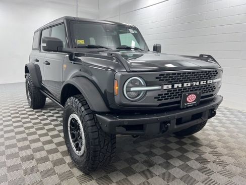 Used 2024 Ford Bronco Badlands image 1