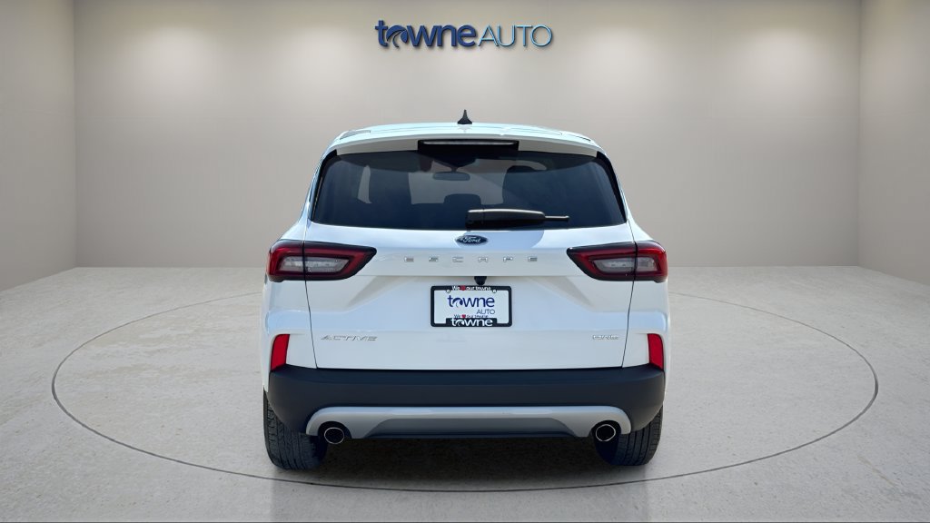 Used 2025 Ford Escape Active AWD/4WD image 5