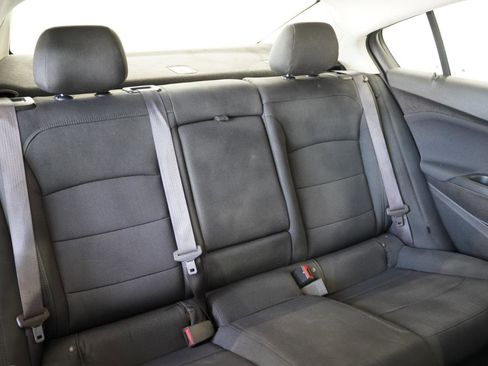 Used 2017 Chevrolet Cruze LT image 36