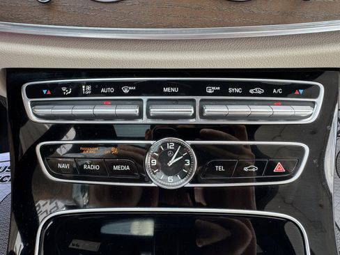 Used 2017 Mercedes-Benz E 300 image 35