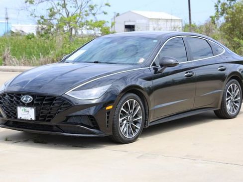 Used 2021 Hyundai Sonata Limited FWD image 3
