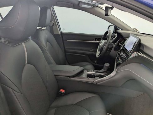 Used 2023 Toyota Camry XSE FWD image 31