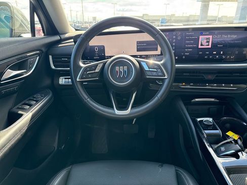 Used 2025 Buick Envision Preferred image 16