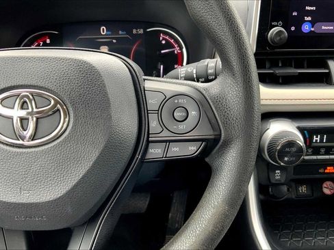 Used 2023 Toyota RAV4 XLE w/ Convenience Package FWD image 25