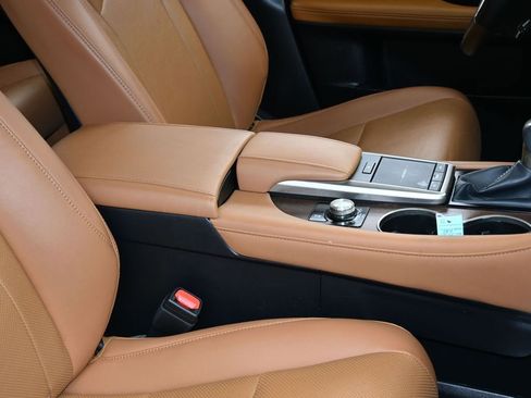 Used 2022 Lexus RX 350L FWD w/ Premium Package image 51