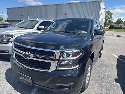 Used 2018 Chevrolet Tahoe LT AWD/4WD image 2