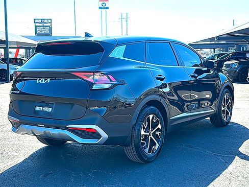 Used 2023 Kia Sportage EX image 8