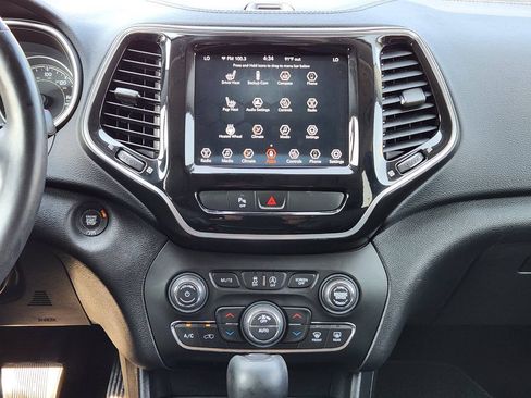 Used 2020 Jeep Cherokee Limited AWD/4WD image 18