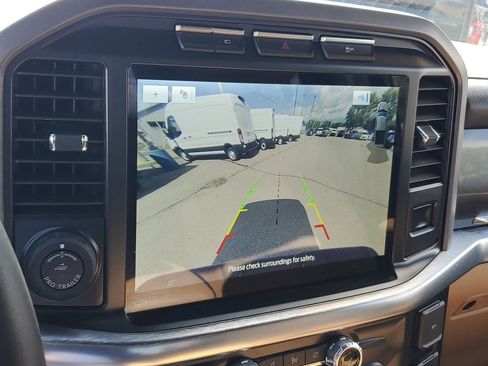 Used 2022 Ford F150 Lariat w/ Max Trailer Tow Package image 23