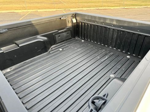 Used 2023 Toyota Tacoma SR AWD/4WD image 8