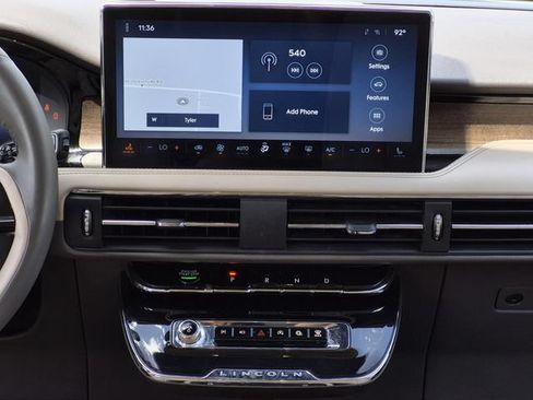 Used 2023 Lincoln Corsair Reserve AWD/4WD image 20