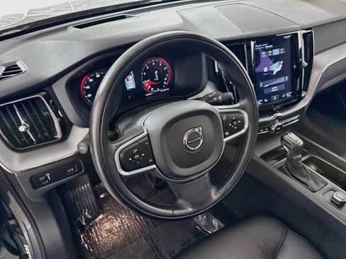 Used 2018 Volvo XC60 T6 Momentum w/ Advanced Package AWD/4WD image 22