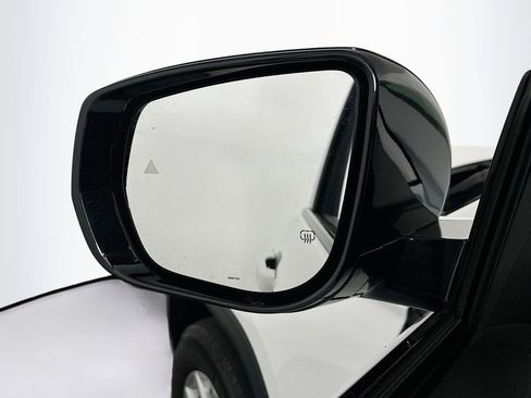 Used 2023 Jeep Grand Cherokee Limited image 16