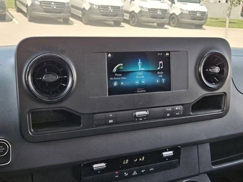 New 2024 Mercedes-Benz Sprinter 3500 image 24
