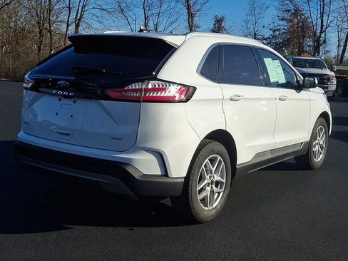 Used 2024 Ford Edge SEL w/ Convenience Package image 10