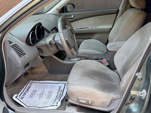 Used 2005 Nissan Altima 2.5 S w/ (F01) Convenience Pkg FWD image 8