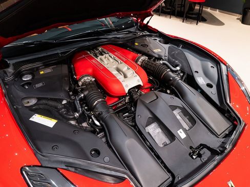 Certified 2021 Ferrari 812 GTS image 17