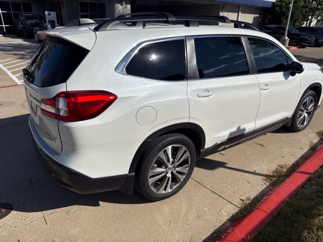 Used 2022 Subaru Ascent Limited w/ Technology Package AWD/4WD image 3