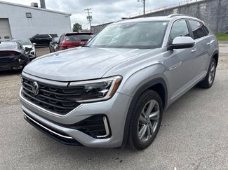 Used 2024 Volkswagen Atlas Cross Sport SEL R-Line AWD/4WD video 1