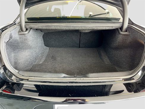 Used 2022 Dodge Charger R/T w/ Blacktop Package image 24