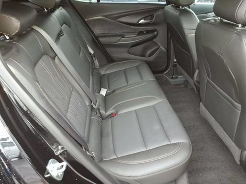 Used 2025 Buick Envista Avenir FWD image 21