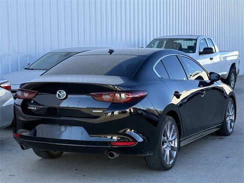 Used 2019 MAZDA MAZDA3 Sedan w/ Premium Package image 4