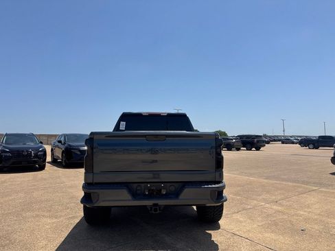 Used 2020 Chevrolet Silverado 1500 Custom w/ Custom Value Package RWD image 19