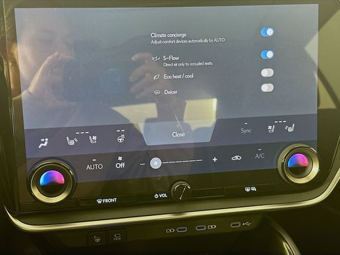 Used 2023 Lexus RZ 450e Premium w/ Technology Package AWD/4WD image 23