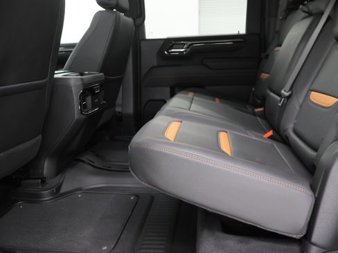 Used 2025 GMC Sierra 2500 AT4 w/ AT4 Premium Plus Package AWD/4WD image 43