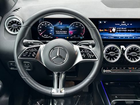 Certified 2025 Mercedes-Benz GLA 250 4MATIC image 14