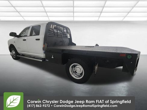 Used 2020 RAM 3500 Tradesman w/ Chrome Appearance Group image 6